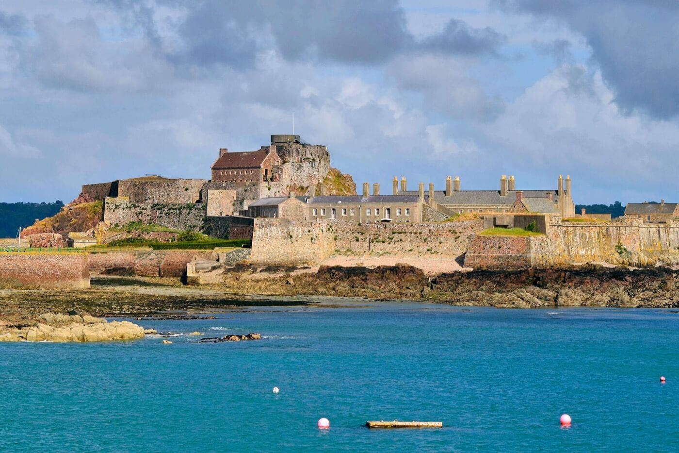 nietig Uitsteken propeller Guernsey to Jersey ferry tickets, compare times and prices