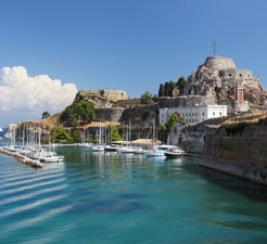 Jak rezervovat trajekt do Korfu