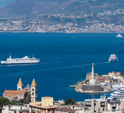 How to book a Ferry to Messina