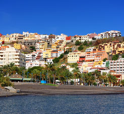 Sådan booker du en færge til San Sebastian de la Gomera 
