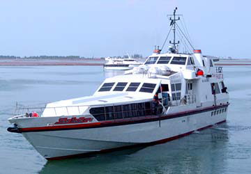 batam_fast_ferry_sea_raider_2