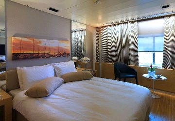 blue_star_ferries_blue_star_delos_lux_cabin