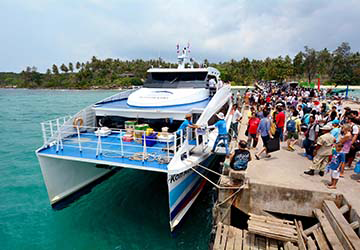 boonsiri_high_speed_ferries_koh_kood_fantasea_boarding