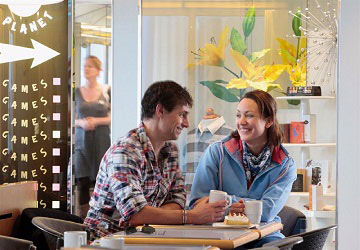 brittany_ferries_barfleur_cafe