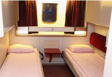 brittany_ferries_bretagne_club_4_bed_cabin