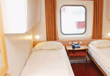 brittany_ferries_cap_finistere_2_large_4_bed_cabin