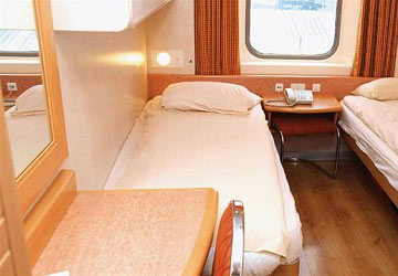 brittany_ferries_cap_finistere_2_large_4_bed_pet_finisterecabin