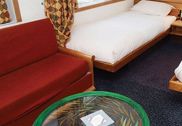 brittany_ferries_normandie_3_bed_commodore