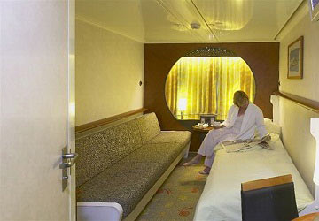 brittany_ferries_pont_aven_outside_4_bed_club_cabin