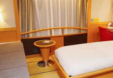 brittany_ferries_pont_aven_outside_4_bed_de_luxe