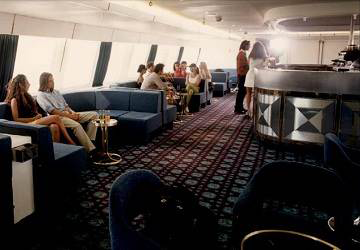 corsica_ferries_corsica_express_seconda_bar_seating