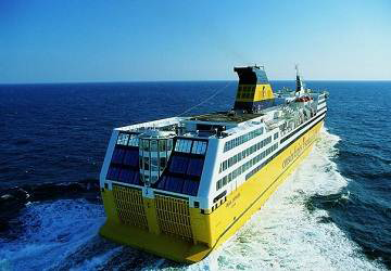 corsica_ferries_mega_express_at_sea