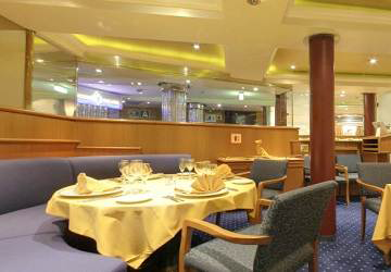 corsica_ferries_mega_smeralda_captains_grill