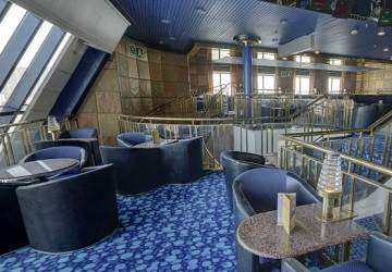 corsica_ferries_mega_smeralda_dancing_palace_bar