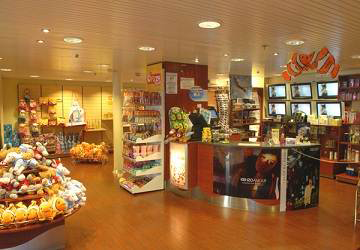 corsica_ferries_mega_smeralda_shop