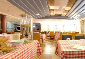 corsica_ferries_mega_smeralda_trattoria