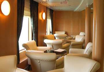 cyclades_fast_ferries_theologos_p_window_lounge