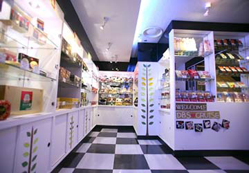 dbs_cruise_ferry_eastern_dream_duty_free