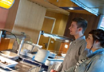 dfds_seaways_d_class_self_service_restaurant_2