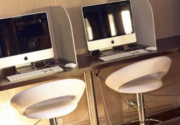 dfds_seaways_norman_voyager_internet_cafe