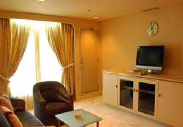 endeavor_lines_ionian_queen_cabin