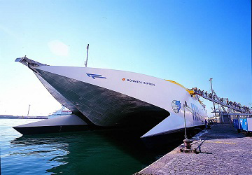 fred_olsen_express_bonanza_express_1