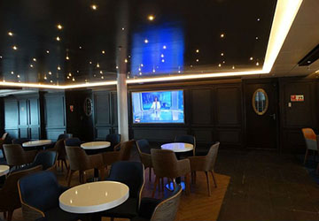 golden_star_ferries_superferry_tv_lounge