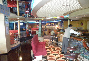 grimaldi_lines_ikarus_palace_lounge_and_bar