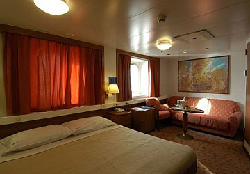 grimaldi_lines_zeus_palace_double_bed_cabin