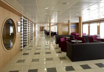 hellenic_seaways_ariadne_hallway