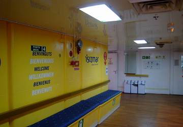 iscomar_nura_nova_entrance_hall