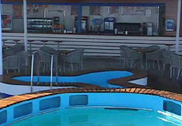 moby_lines_moby_wonder_pool_bar