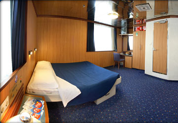 moby_lines_moby_wonder_suite_cabin