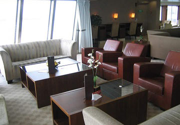 po_ferries_pride_of_burgundy_club_lounge_seats