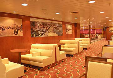 saronic_ferries_phivos_tables