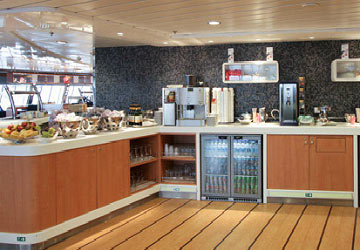 stena_line_stena_adventurer_stena_plus_lounge_self_service