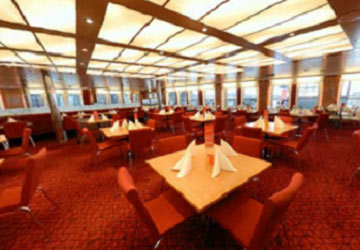 stena_line_stena_germanica_stena_plus_restaurant_seating_area