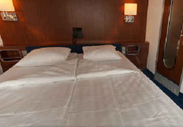 stena_line_stena_hollandica_2-bed_captin_suite_cabin