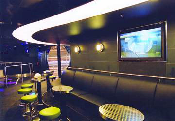 tallink_silja_romantika_sports_bar
