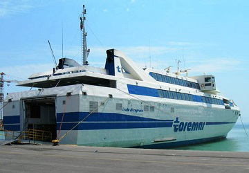 tirrenia_isola_di_capraia_garage_view