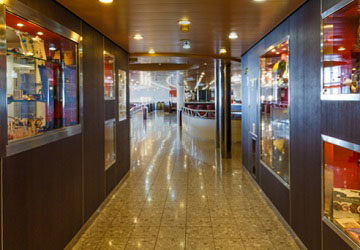 trasmediterranea_forza_hallway