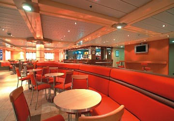 trasmediterranea_las_palmas_de_gran_canaria_restaurant_seating