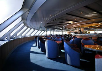 trasmediterranea_milenium_dos_restaurant_seating
