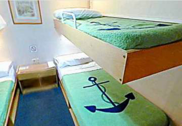 trasmediterranea_santa_cruz_de_tenerife_4_bed_cabin