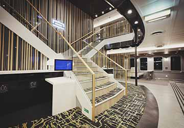 uwajima_unyu_ferries_akebono_maru_stairway