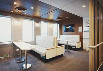 uwajima_unyu_ferries_akebono_maru_table