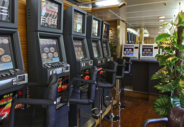 ventouris_ferries_bari_games_room
