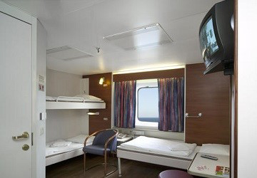 viking_line_gabriella_3_berth_outside_cabin