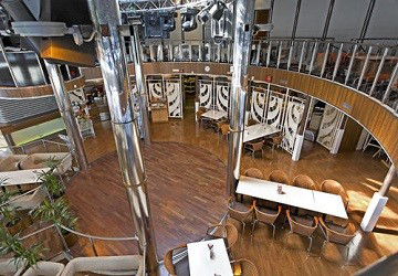 viking_line_gabriella_skyway_cafe