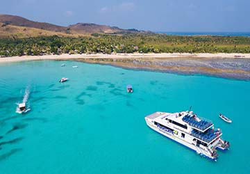 awesome_adventures_fiji_yasawa_flyer_sea